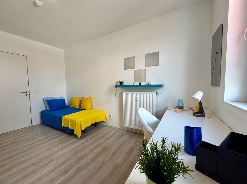 Moderne studentenresidentie "Kotrix" met studentenkamers het hart van Kortrijk.<br />
=&amp;gt; 5 min van de site van Howest en 5 min van het Station!<br