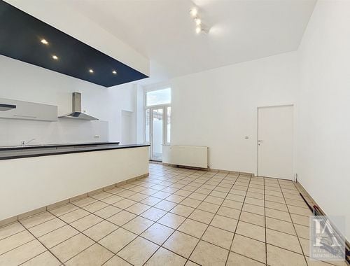                                         Appartement à louer à Angleur, € 750
