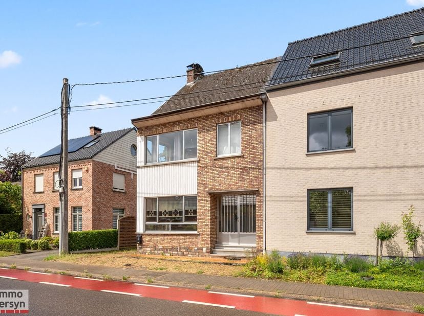 Ben je op zoek naar een vastgoedproject met potentieel in het landelijke Rillaar?<br />
Deze halfopen bebouwing aan de Ebdries 26 biedt een leuke kans