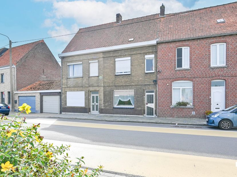 Maison à vendre à Hoogstraat 97,
                    8780 Oostrozebeke