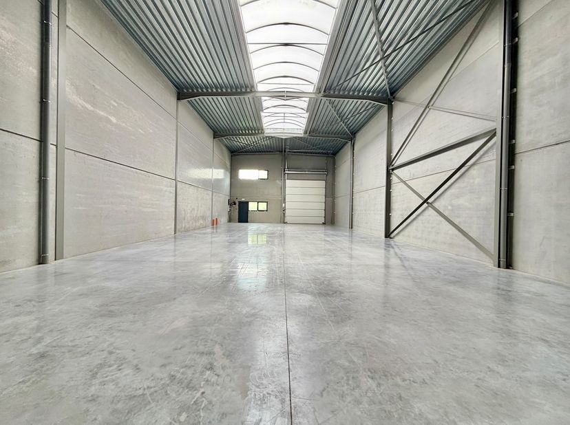 Bien professionnel à vendre
                    à 9900 Eeklo