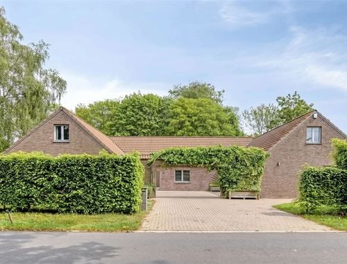                                         Villa te koop in Liezele, € 694.000
