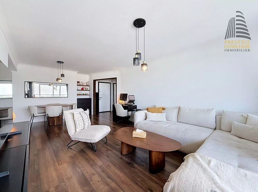 ANDERLECHT - REF: 87186413 - PRACHTIG GEMEUBILEERD APPARTEMENT MET 2 SLAAPKAMERS - VOLLEDIG GERENOVEERD!!<br />
Dit appartement op de 18e verdieping v