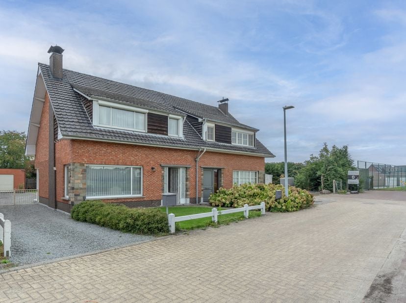 Huis te koop in Polderstraat 87,
                    2360 Oud-Turnhout