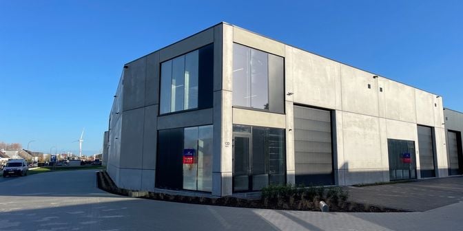 Bien professionnel à louer à Lodewijk de Raetlaan, 3900 Overpelt