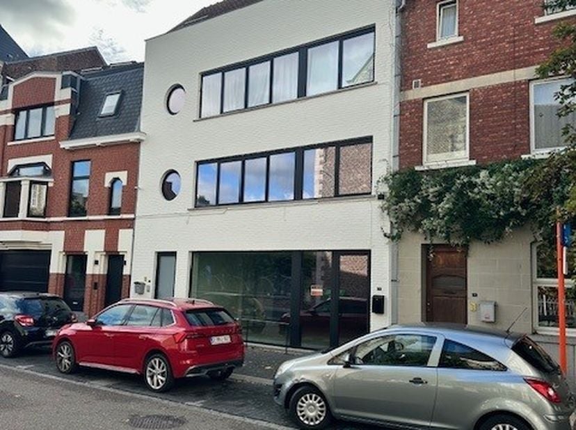 Bedrijfsvastgoed te koop in Guido Gezellestraat 5,
                    3500 Hasselt