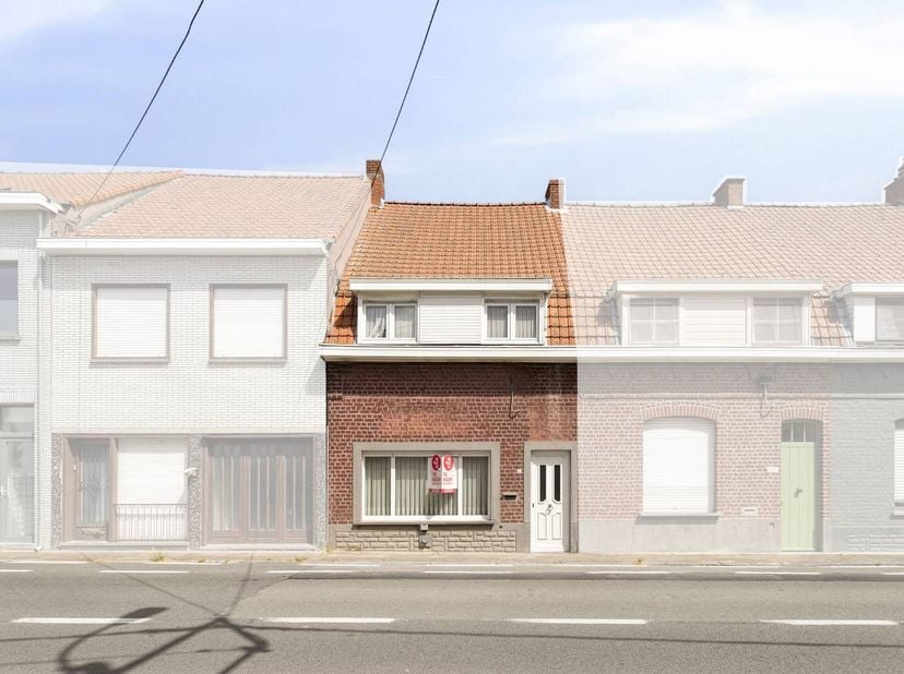 Deze charmante woning combineert een praktische indeling, een aangename tuin en heel wat potentieel. Dankzij de gunstige ligging geniet je van een vlo