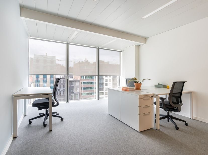 Bien professionnel à louer
                    à 1210 Saint-Josse-ten-Noode