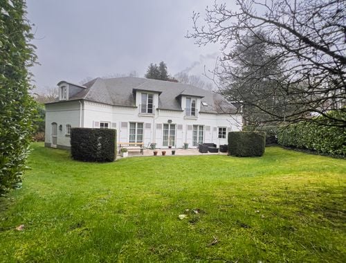                                         Villa te huur in Sint-Pieters-Woluwe, € 4.750
