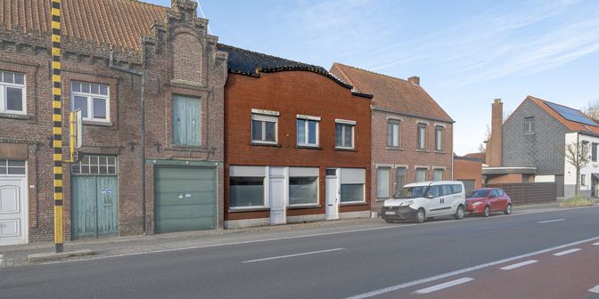 Huis te koop in Kortrijksestraat 382, 8020 Oostkamp