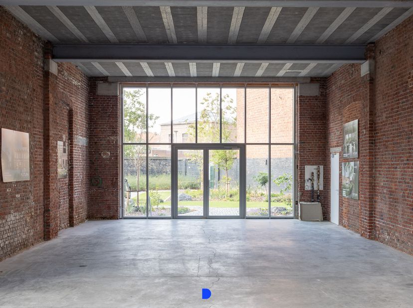 Bien professionnel à vendre à Walle 111,
                    8500 Kortrijk