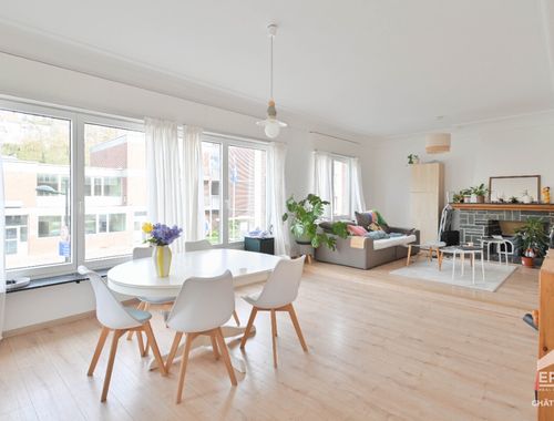                                         Appartement te koop in Ukkel, € 325.000
