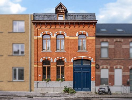                                        Burgerswoning te koop in Ronse, € 485.000
