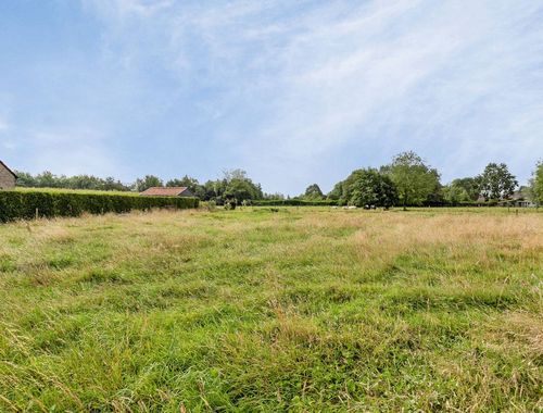                                         Bouwgrond te koop in Sijsele, € 275.000
