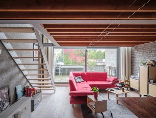                                         Appartement te koop in Sint-Amandsberg, € 345.000
