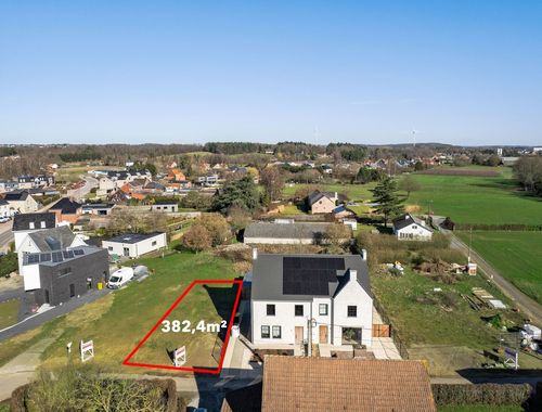                                         Bouwgrond te koop in Bekkevoort, € 138.000
