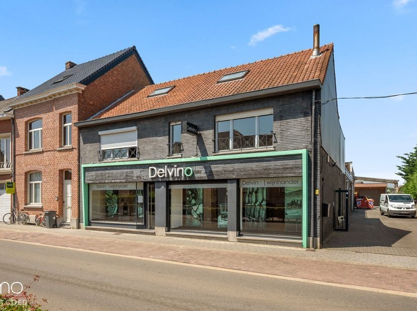Bien professionnel à louer
                    à 2220 Heist-op-den-Berg