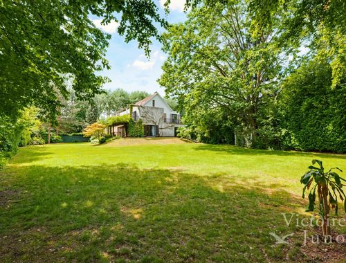                                         Villa te koop in Sint-Stevens-Woluwe, € 1.095.000
