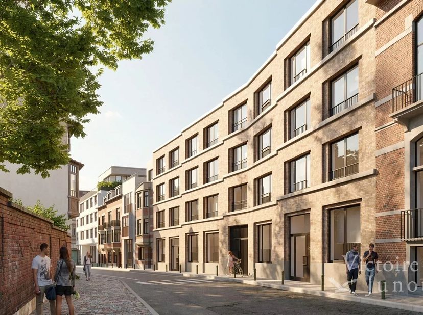 Victoire Junot stelt u dit mooie L-vormige appartement met twee slaapkamers voor, met een aangename en harmonieuze indeling.<br />
De leefruimte omvat