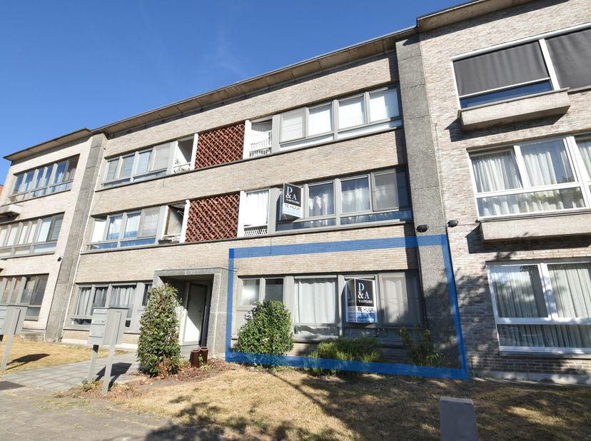Bent u op zoek naar een instapklaar appartement op een rustige, maar centrale locatie? Dan zal dit stijlvolle appartement u ongetwijfeld weten te beko