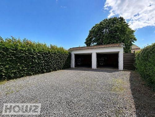                                         Garage te koop in Pecq, € 39.900
