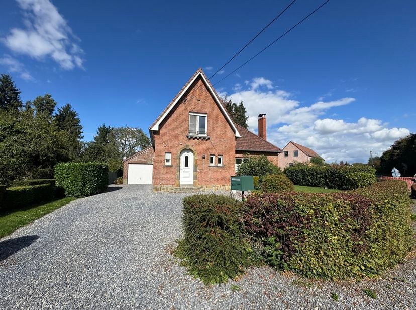 Huis te koop in Rue de Faubourg 18,
                    7040 Aulnois