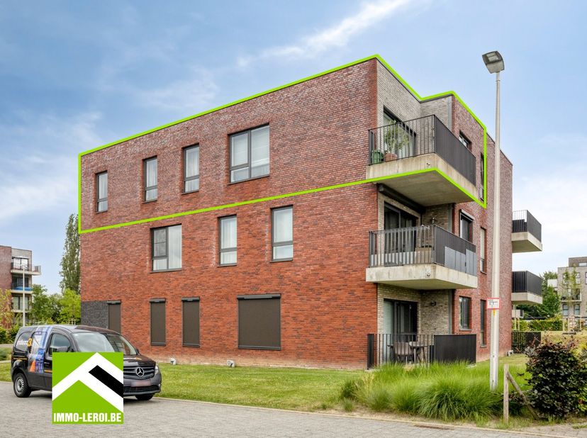 Bekijk dit appartement rechtstreeks op de site van Immo Leroi:https://www.immo-leroi.be/pand/kopen-appartement-tongeren/7607318 <br />
<br />
Rustig g