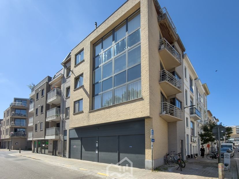 Garage à vendre
                    à 8370 Blankenberge