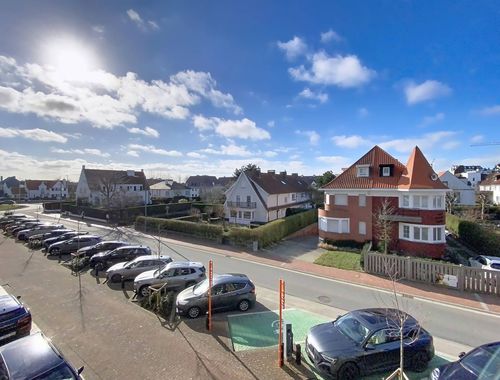                                         Appartement à vendre à Knokke, € 649.000
