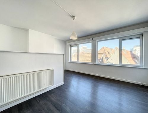                                         Appartement à louer à Bruxelles, € 840
