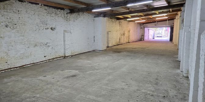 Bedrijfsvastgoed te huur in Rue Petit Pige 51, 6000 Charleroi