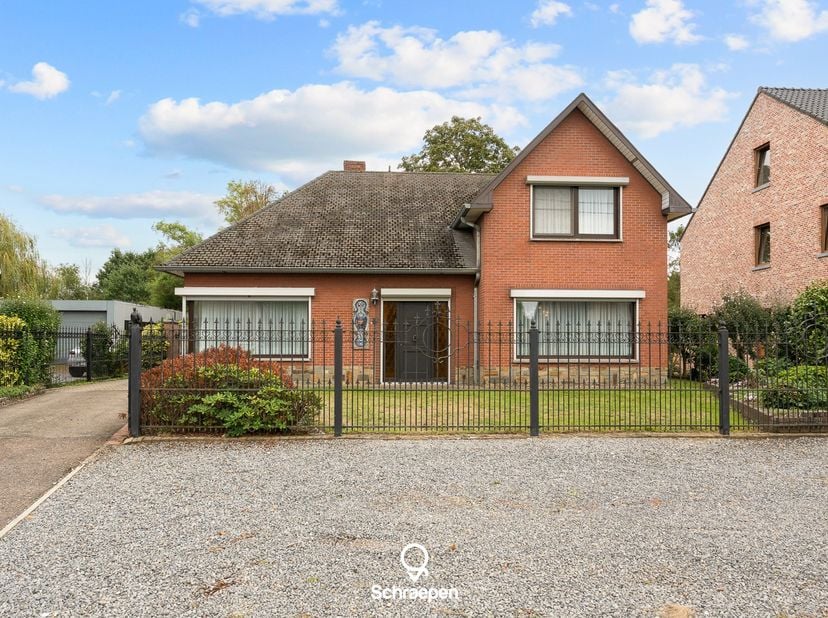 Huis te koop in Vliegpleinweg zn,
                    3520 Zonhoven