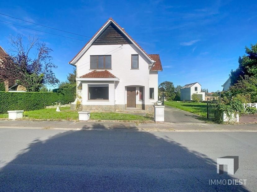 Huis te koop in KLEINBAAN 29,
                    3290 Diest