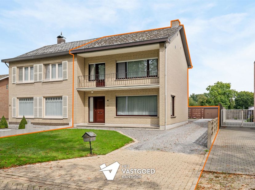 Huis te koop in Sint-Barbarastraat 18,
                    2450 Meerhout