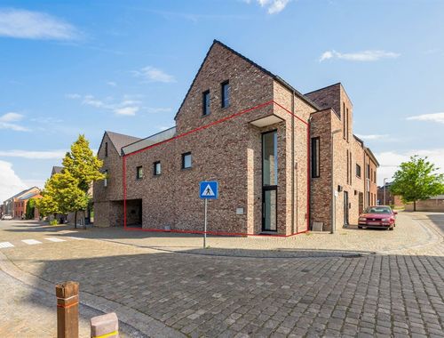                                         Eengezinswoning te koop in Vliermaalroot, € 399.000
