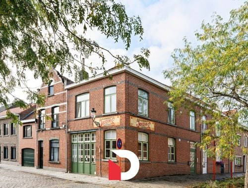                                         Maison bourgeoise à vendre à Brugge, € 450.000

