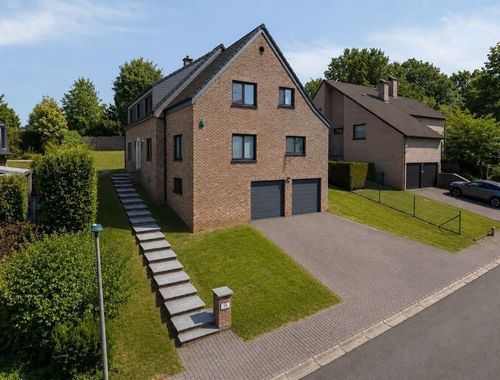                                         Villa à vendre à Hoeilaart, € 925.000
