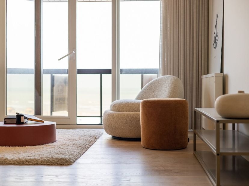De Panne: Exclusief luxueus appartement met frontaal zeezicht te koopOp een absolute toplocatie aan de Zeedijk van De Panne bevindt zich dit exclusiev