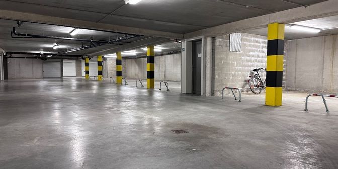 Garage à louer à Hoogstraat 24 boîte P 10, 8470 Gistel
