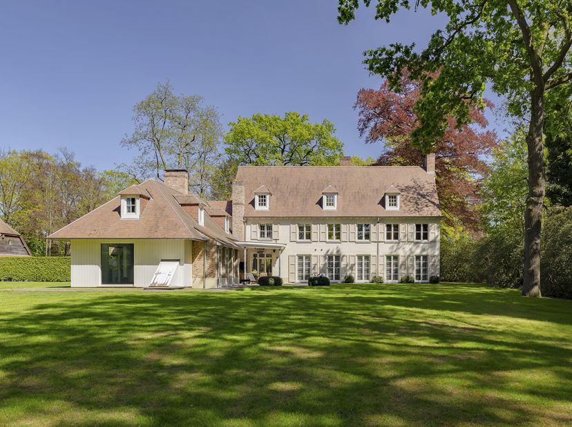 Huis te koop in ,
                    2930 Brasschaat
