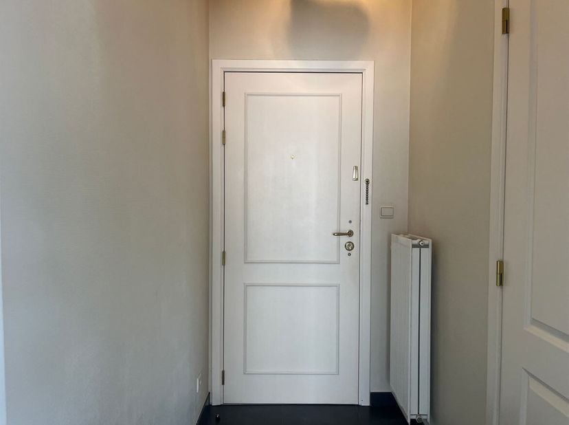 Appartement confortable de 2 chambres au coeur de Geel<br />
Situation : Emplacement central offrant une excellente accessibilité, avec toutes les com