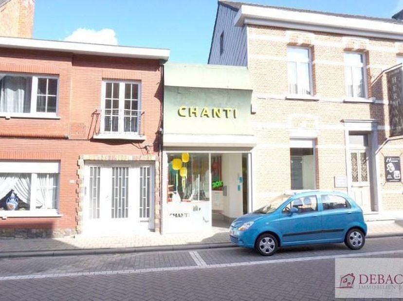 Bien professionnel à vendre
                    à 2270 Herenthout