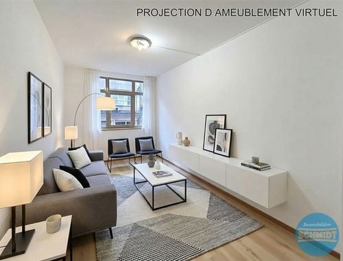                                         Studio met slaaphoek te koop in Elsene, € 125.000
