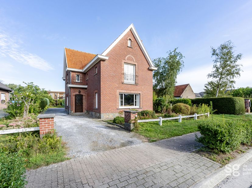 Huis te koop in Heirweg 24,
                    9840 De Pinte