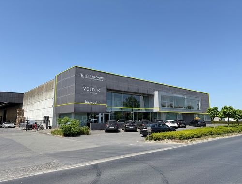                                         Bureaux à louer à Tielt, € 2.900
