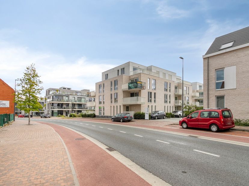 Ontdek dit gezellig en optimaal ingericht appartement met terras en tuin, in de residentie Minerals in Ronse. <br />
<br />
Geniet bij aankoop van het