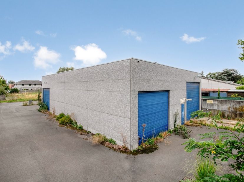 Bien professionnel à vendre à Kotrijksestraat 131,
                    8520 Kuurne