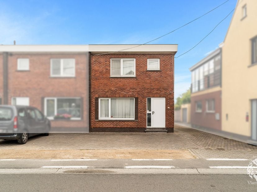 Huis te koop in Houtstraat 14,
                    9070 Destelbergen