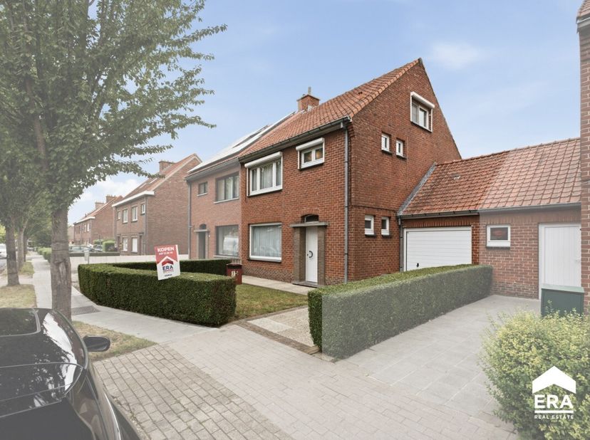 Huis te koop in Torrepoortlaan 15,
                    8900 Ieper