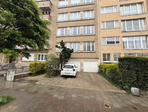                                         Appartement à vendre à Ixelles, € 445.000
